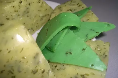 Сыр домашний песто( а-ля базирон песто)