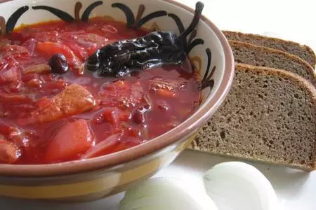 Холодный борщ (с рыбой и грушами).   )