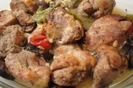 Пряная свинина с овощами и сыром  запечёная в рукаве-рецепт выходного дня