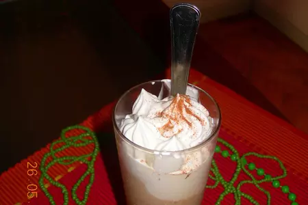 Cafe com gelado или кофе + мороженное