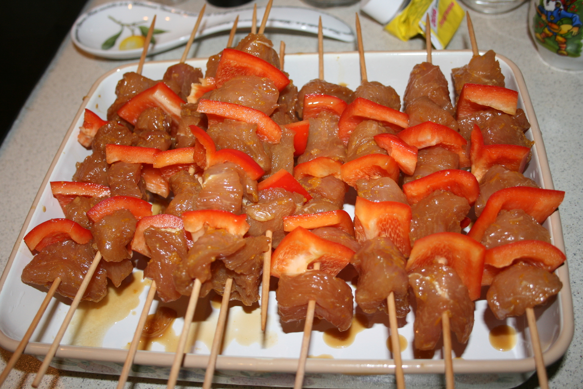 Шашлычки из индейки с беконом