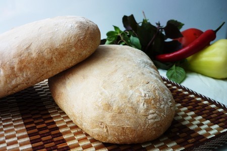 Хлеб (похожий на чиабатту,один  из вариантов)