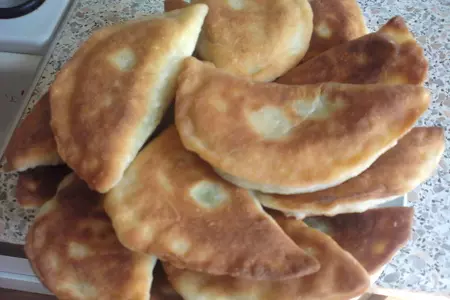 Пирожки с луком