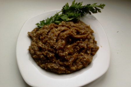 Фото к рецепту: Присмак, или румынский салат из печёных баклажан