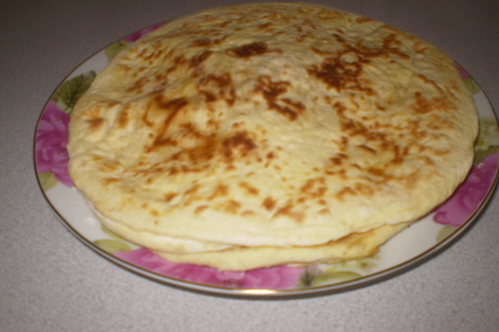 Фото к рецепту: Хачапури с сыром