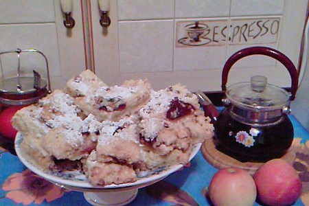 Фото к рецепту: Простушка – ватрушка-рассыпушка // пирог с  яблоками и сливами