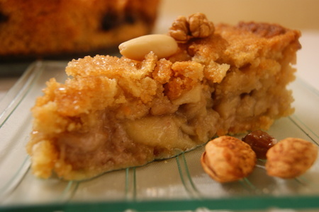 Фото к рецепту: "клести милопита"-закрытый яблочный пирог