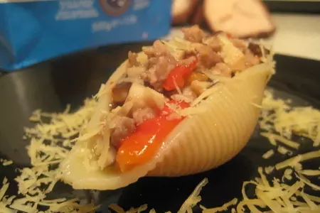 Ракушки с шиитаке и мясом