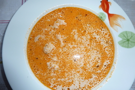 Суп-крем из красной рыбы с креветками