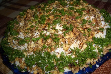 Фото к рецепту: Салат с копченой скумбрией