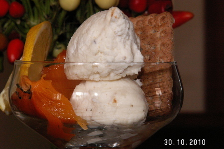 Фото к рецепту: Мороженое из пармезана
