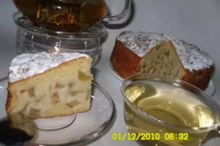 Пирог с консервированными яблоками