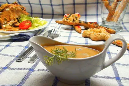 Коричневый сырный соус к мясу… и не только.