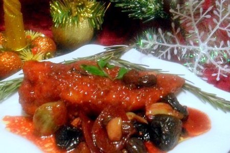 Куриное филе под пикантным соусом "новогодний маскарад"