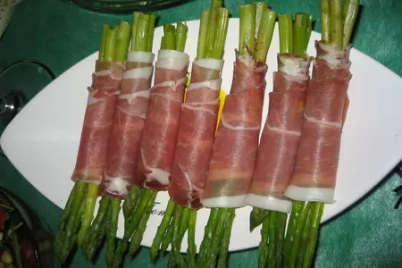 Хамон &amp; спаржа
