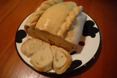 Хлеб сырно-чесночная завитушка (рецепт для хлебопечки)