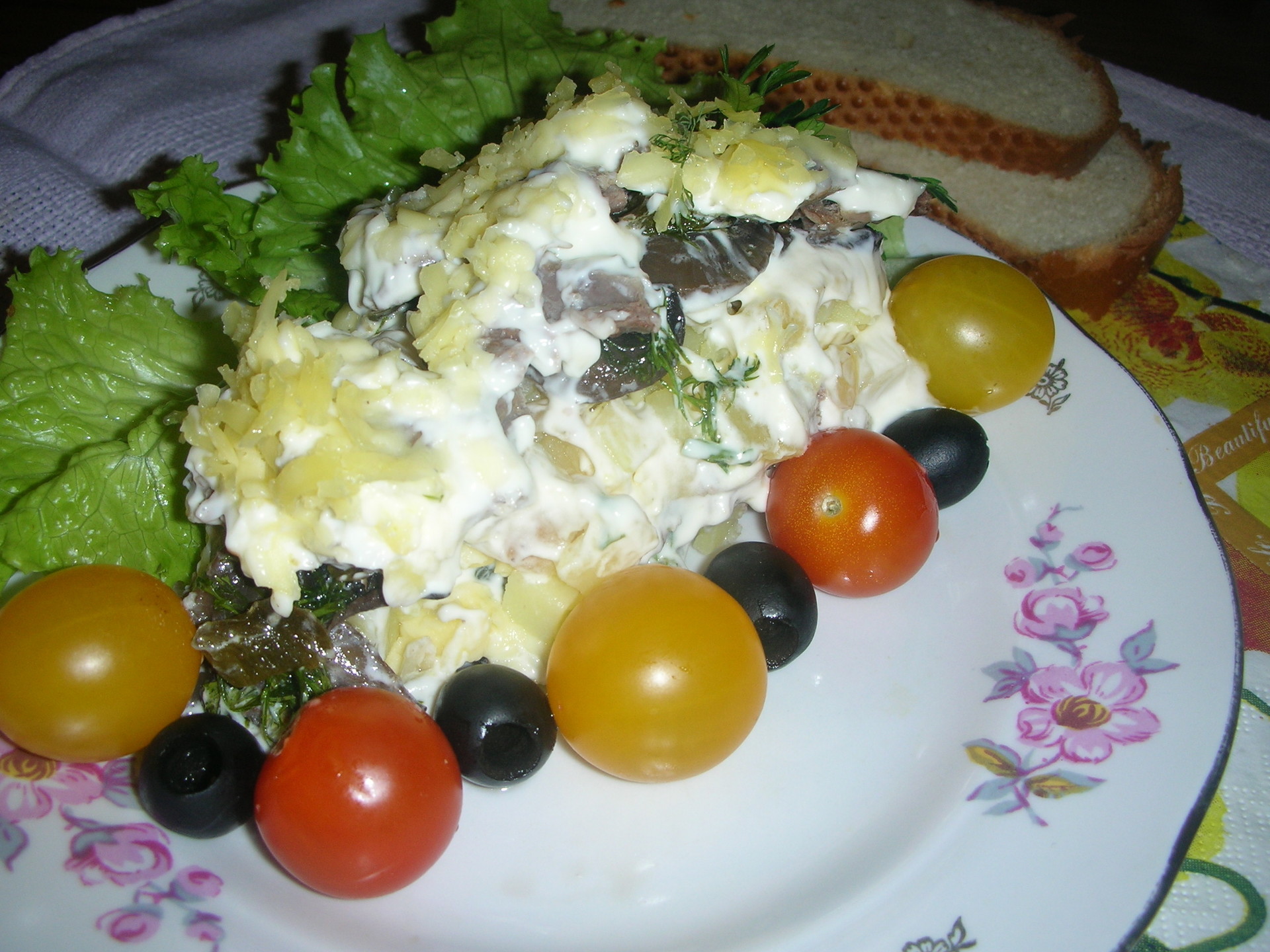 Мужской салат рецепт. Салат сырное облако. Салат "сырное облако" с курицей. Салат сырное облако с овощами. Сырное облако салат рецепт.