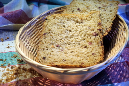 Закусочный хлеб с луком и беконом
