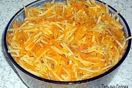 Фото к рецепту: Витаминный салат с топинамбуром и тыквой