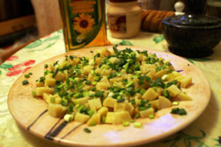 Фото к рецепту: Очень простой картофельный салат