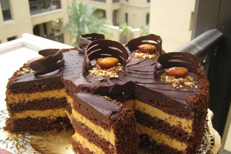Шоколадный торт "любимый микс".
