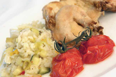 Фото к рецепту: Цыплята с рисом и овощами