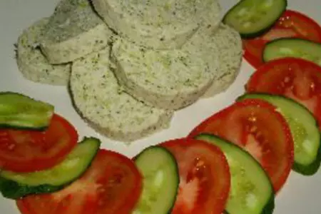 Куриная колбаса с брокколи