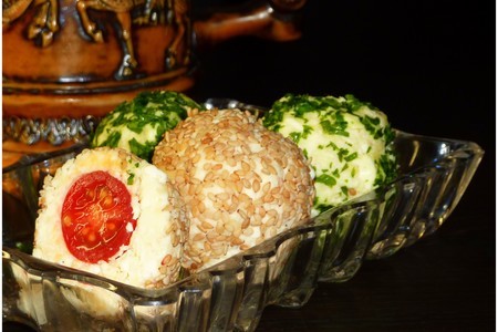 Закуска-шарики с брынзой и помидорками черри