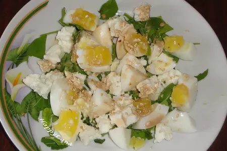 Салат из рукколы с кунжутом