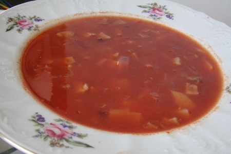 Фото к рецепту: Томатно-мясной суп