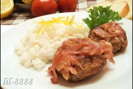 Куриные котлеты в лимонном соусе.