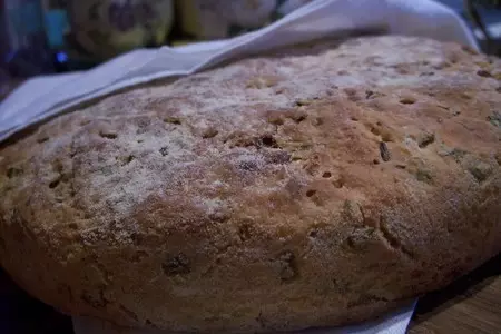 Кукурузный хлеб  на кефире с зеленым луком