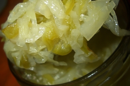 Фото к рецепту: Салат из капусты с болгарским перцем (консервация)