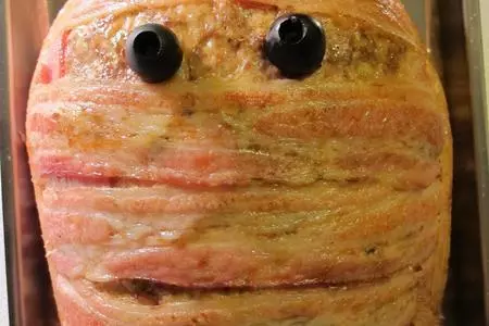 Мясной хлебец  для хеллоуина    " египтянин"