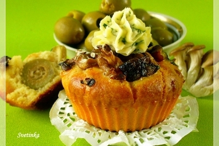 Сырные кексы с оливками, грибами и паприкой «для сырофреников и мачо»