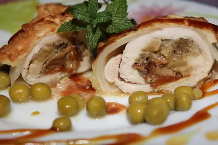 Куриные рулетики в капустной шубке